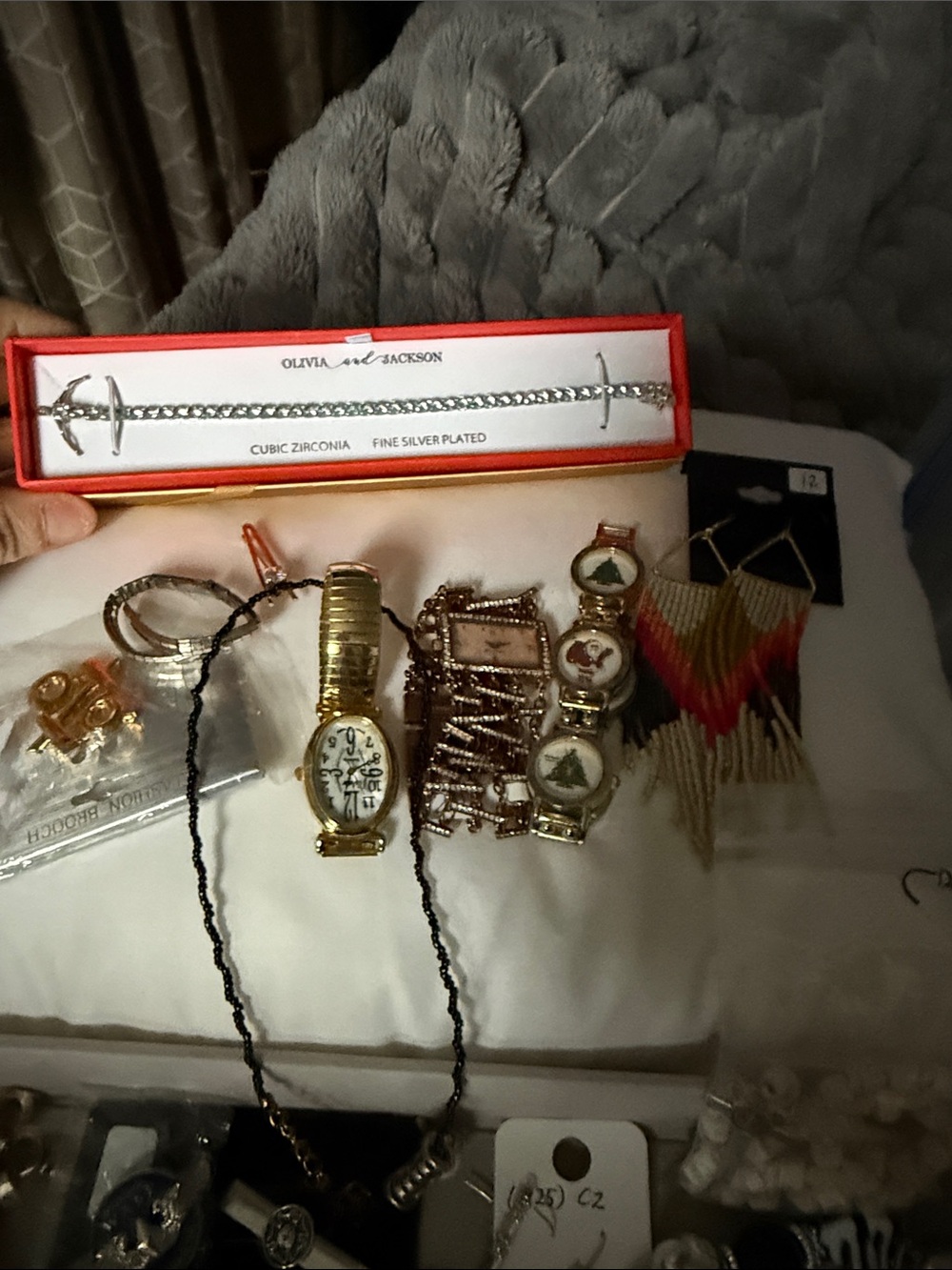 Lot of 30 plus vintage jewelry watches necklaces rings earrings bracelets